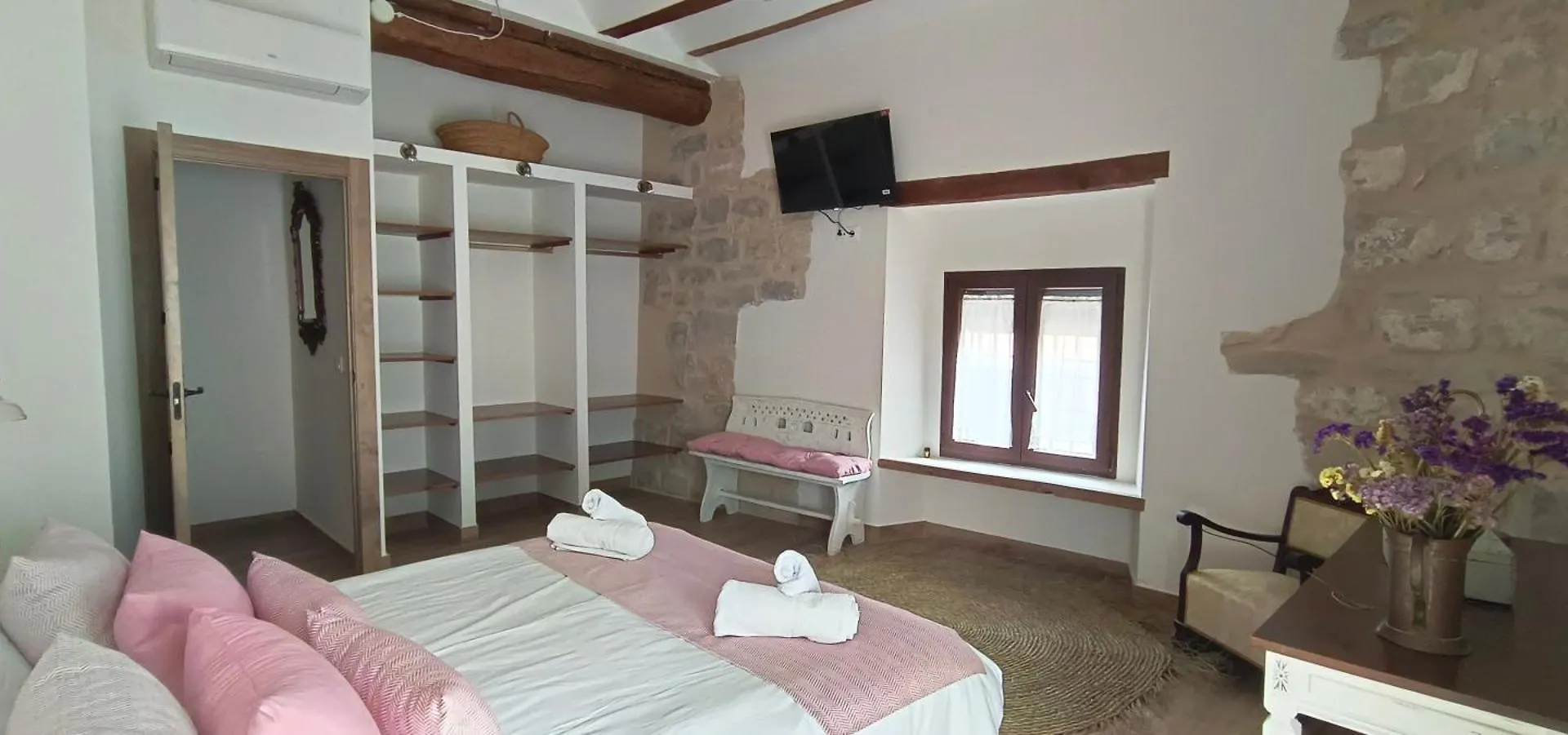 Apartamentos Casa De Los Galeote Baeza Apartment